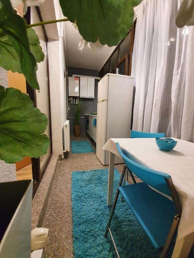 Coffee Residence Apartment Cu 2 Camere Bukarest Exteriör bild