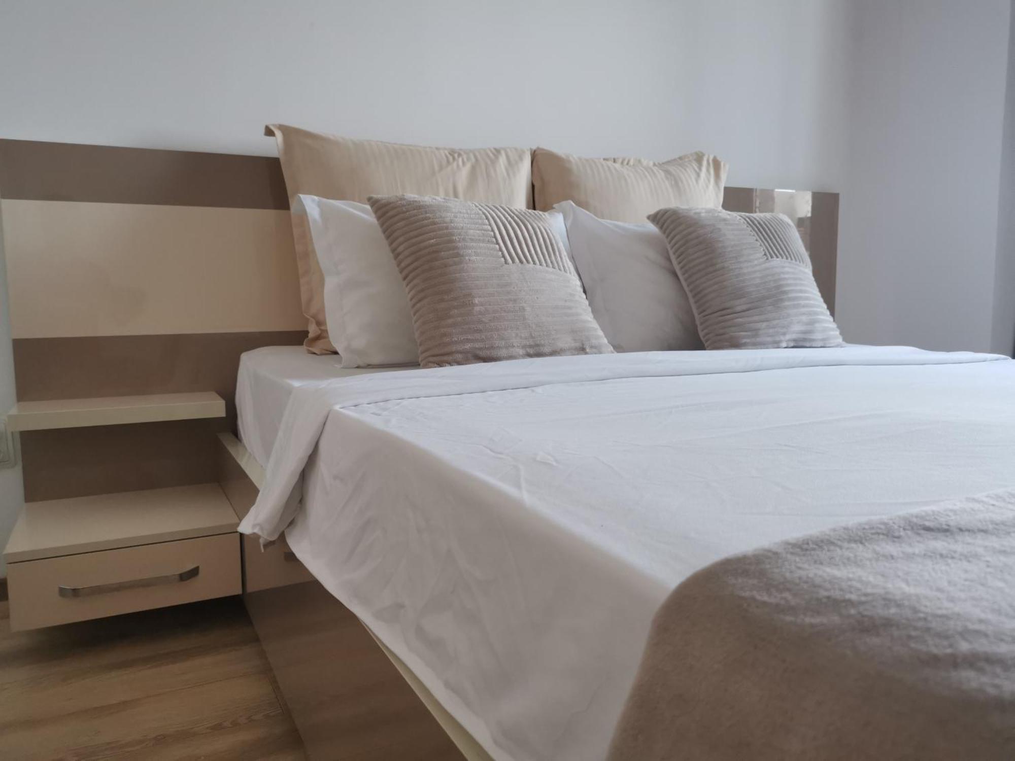 Coffee Residence Apartment Cu 2 Camere Bukarest Exteriör bild